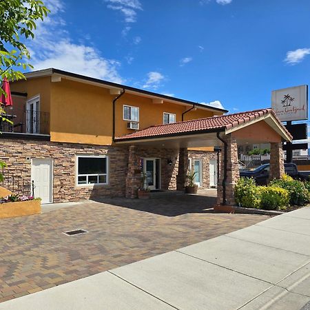 Sahara Courtyard Inn & Suites Osoyoos Kültér fotó