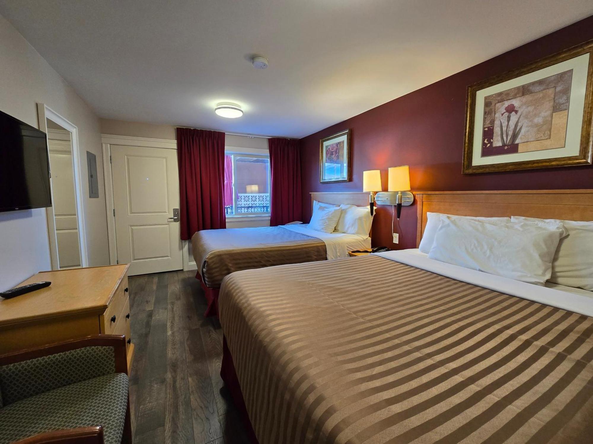 Sahara Courtyard Inn & Suites Osoyoos Kültér fotó