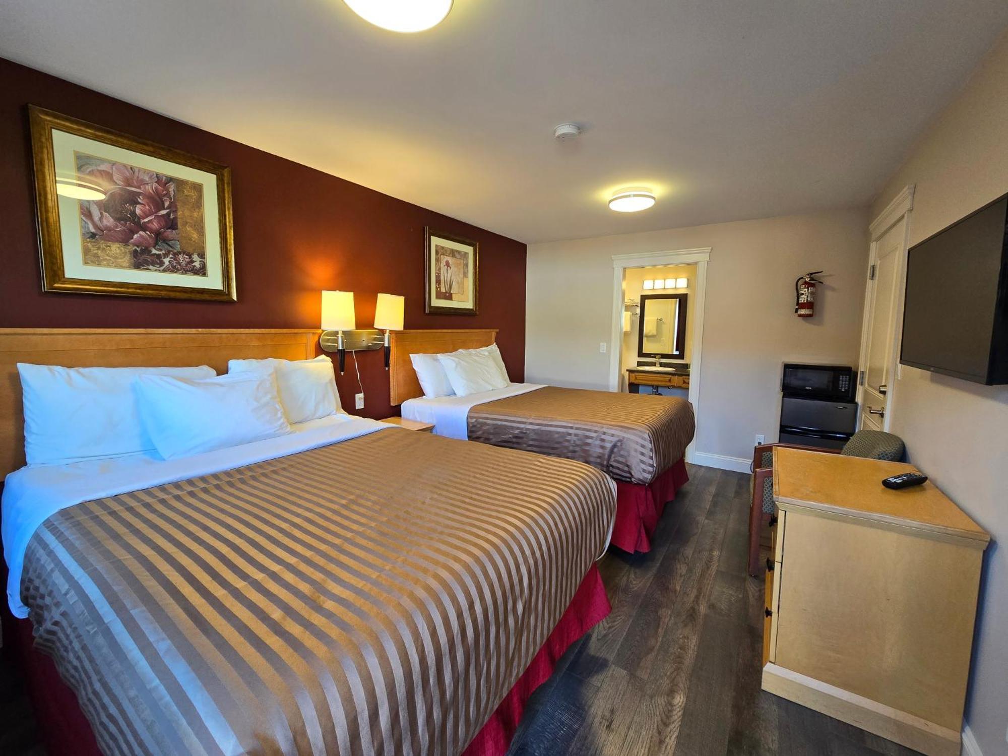Sahara Courtyard Inn & Suites Osoyoos Kültér fotó