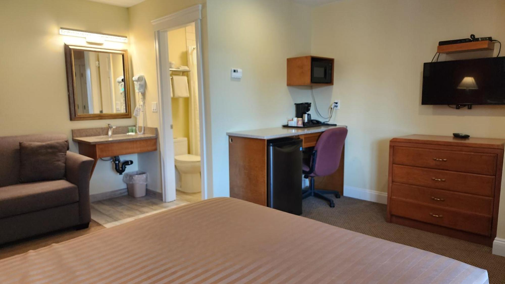 Sahara Courtyard Inn & Suites Osoyoos Kültér fotó