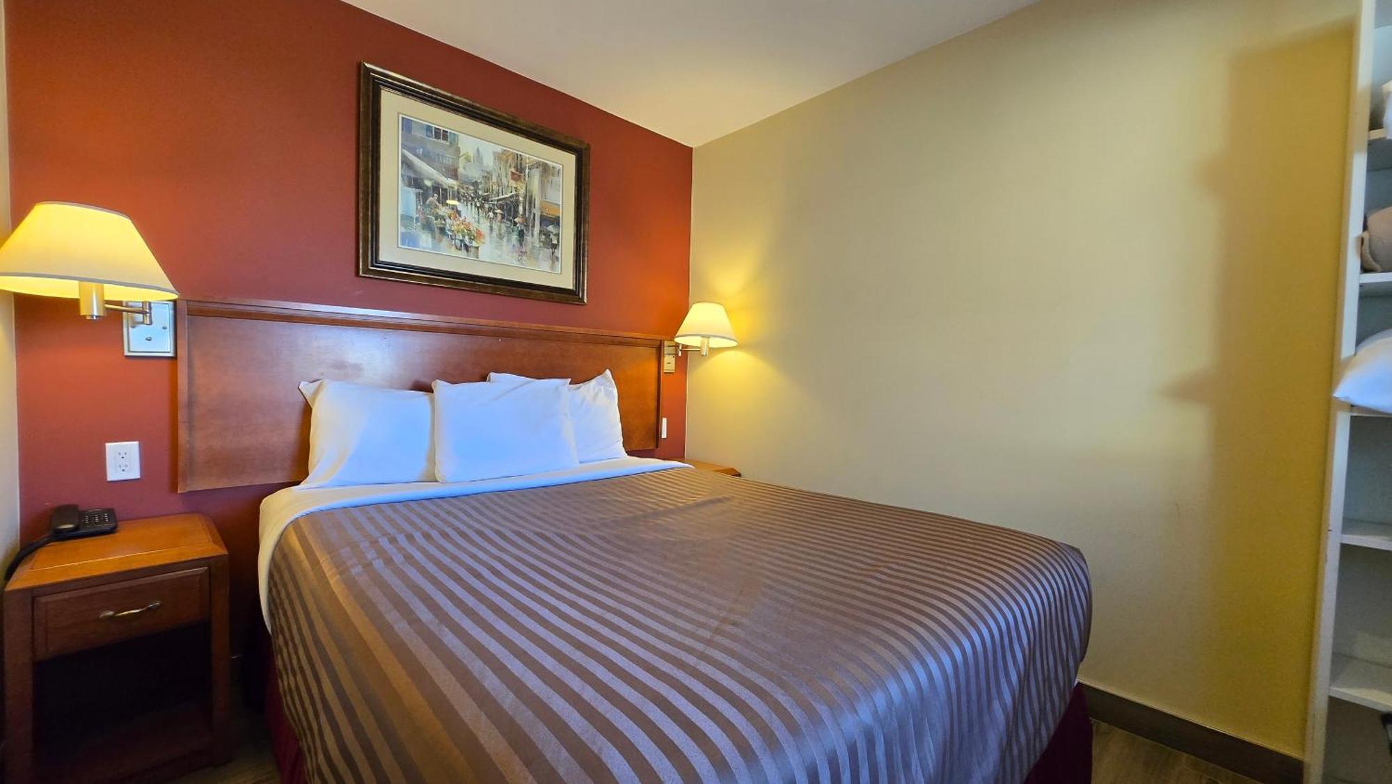 Sahara Courtyard Inn & Suites Osoyoos Kültér fotó